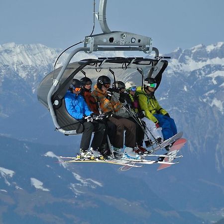 Posthotel Holiday Villa Arosa Kültér fotó