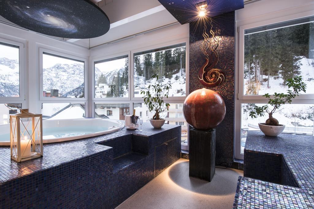 Posthotel Holiday Villa Arosa Kültér fotó