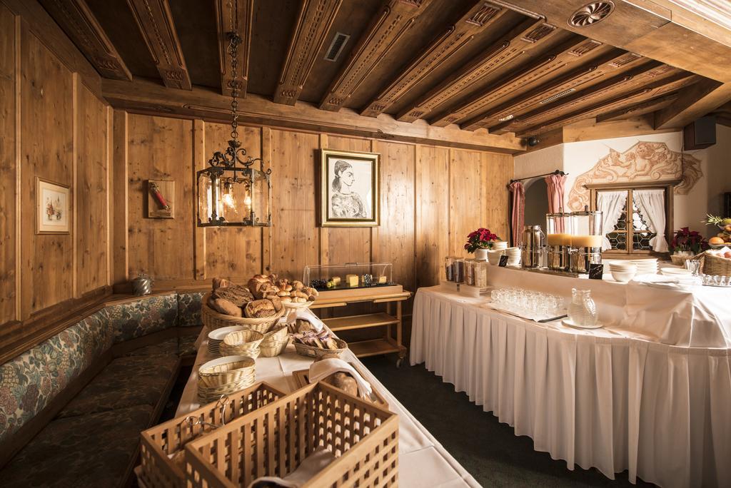Posthotel Holiday Villa Arosa Kültér fotó
