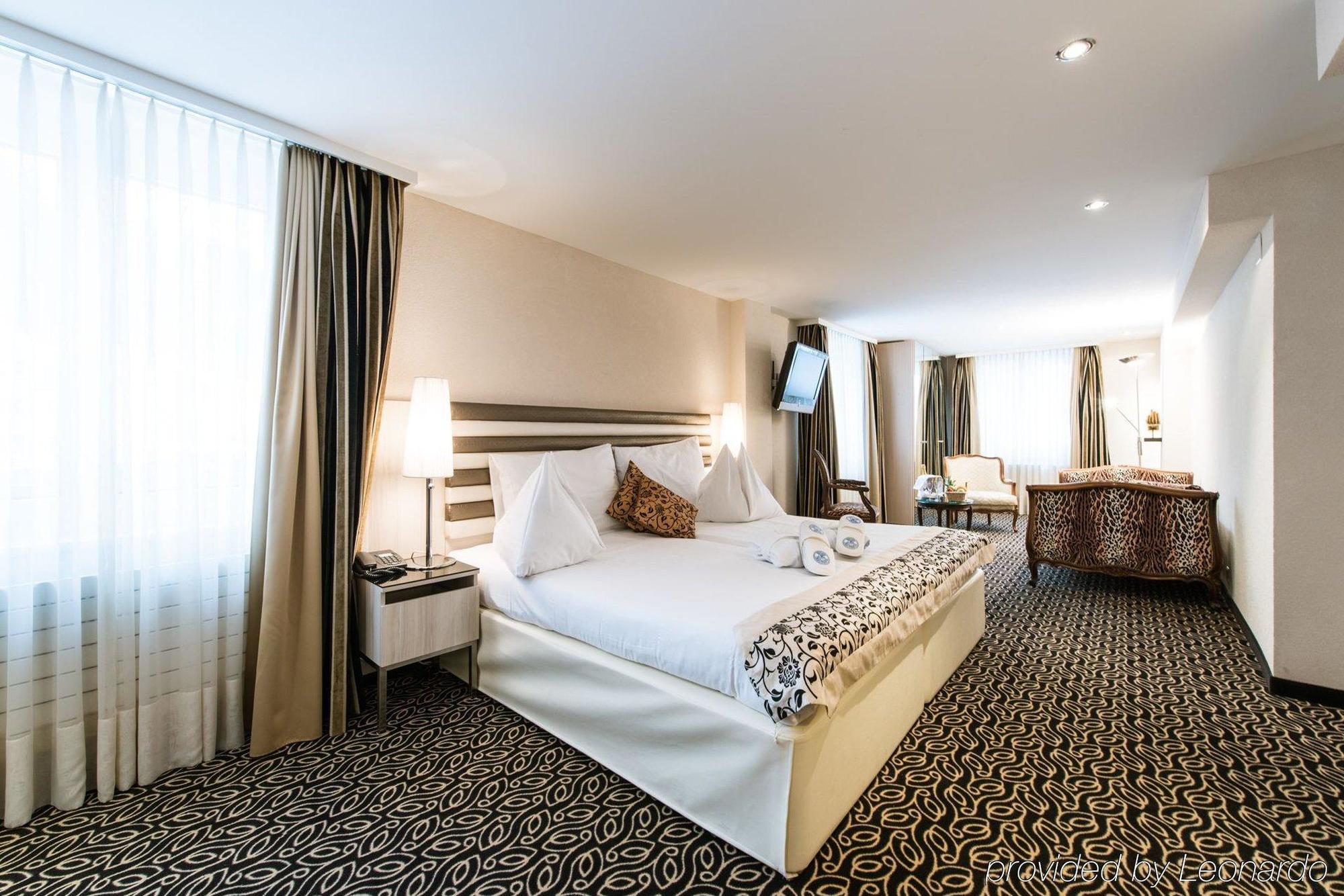 Posthotel Holiday Villa Arosa Kültér fotó